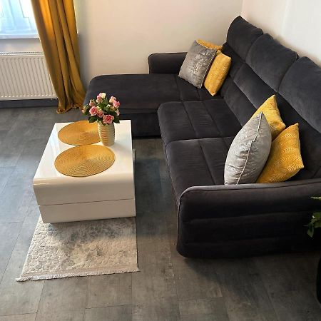 Apartament Sloneczny Apartment เยเลเนียกูรา ภายนอก รูปภาพ